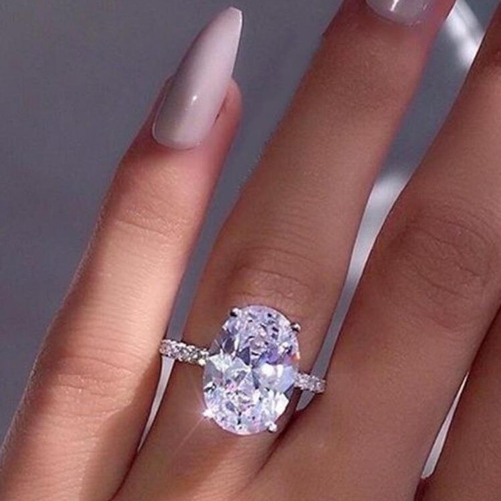 Luxury Captivating Silver Oval Big Cubic Zirconia Party Engagement